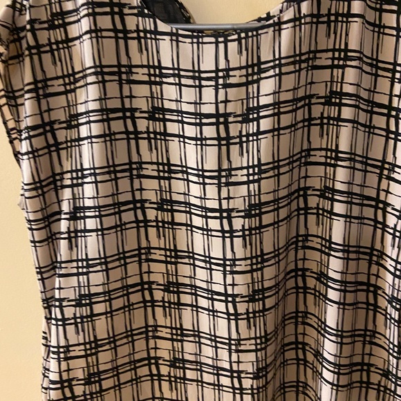 Liz Lange beige & black checkered mini dress/tunic top - size medium - Picture 6 of 8